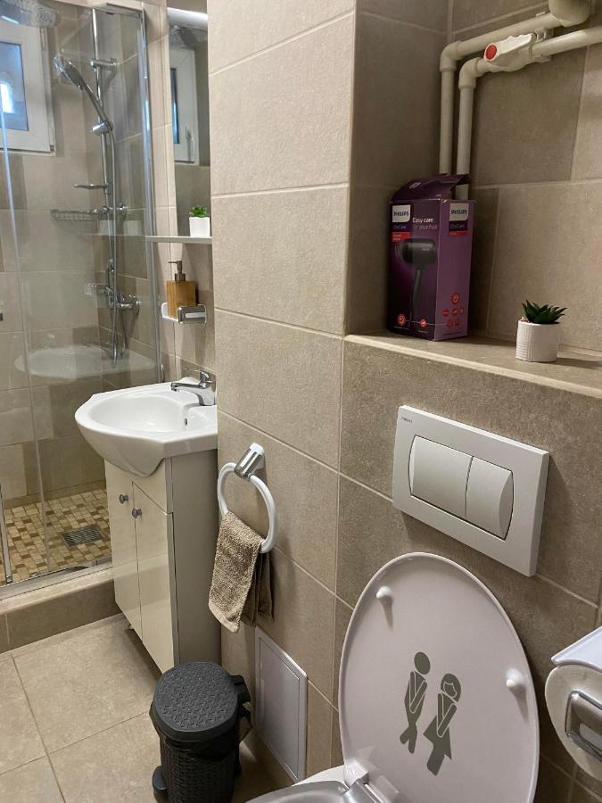 Апартаменты Apartament Cristian Оршова Экстерьер фото