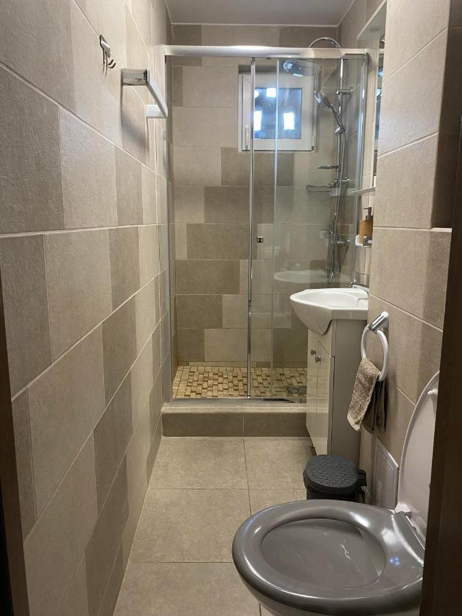 Апартаменты Apartament Cristian Оршова Экстерьер фото
